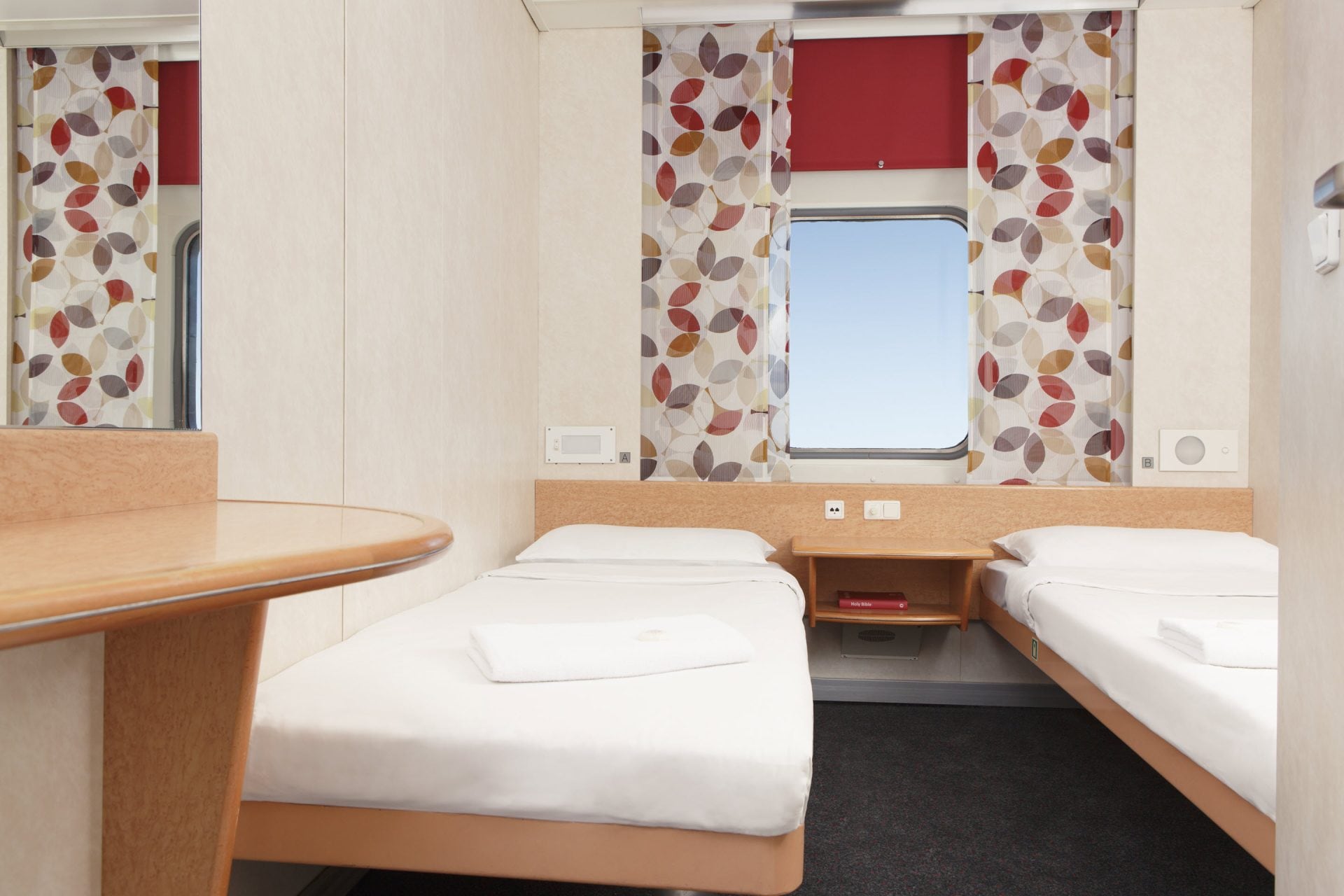 Accommodation 29 Cabin 2B P 474 retouched